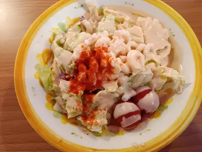サイゼリヤの小エビのサラダを何度も頼む理由｜実食で感じた3つの魅力